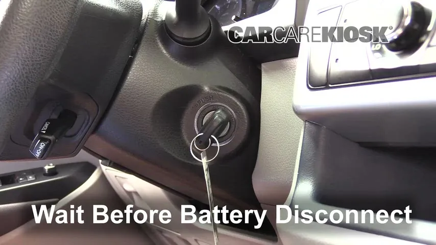 2015 Toyota Highlander LE 2.7L 4 Cyl. Battery Replace